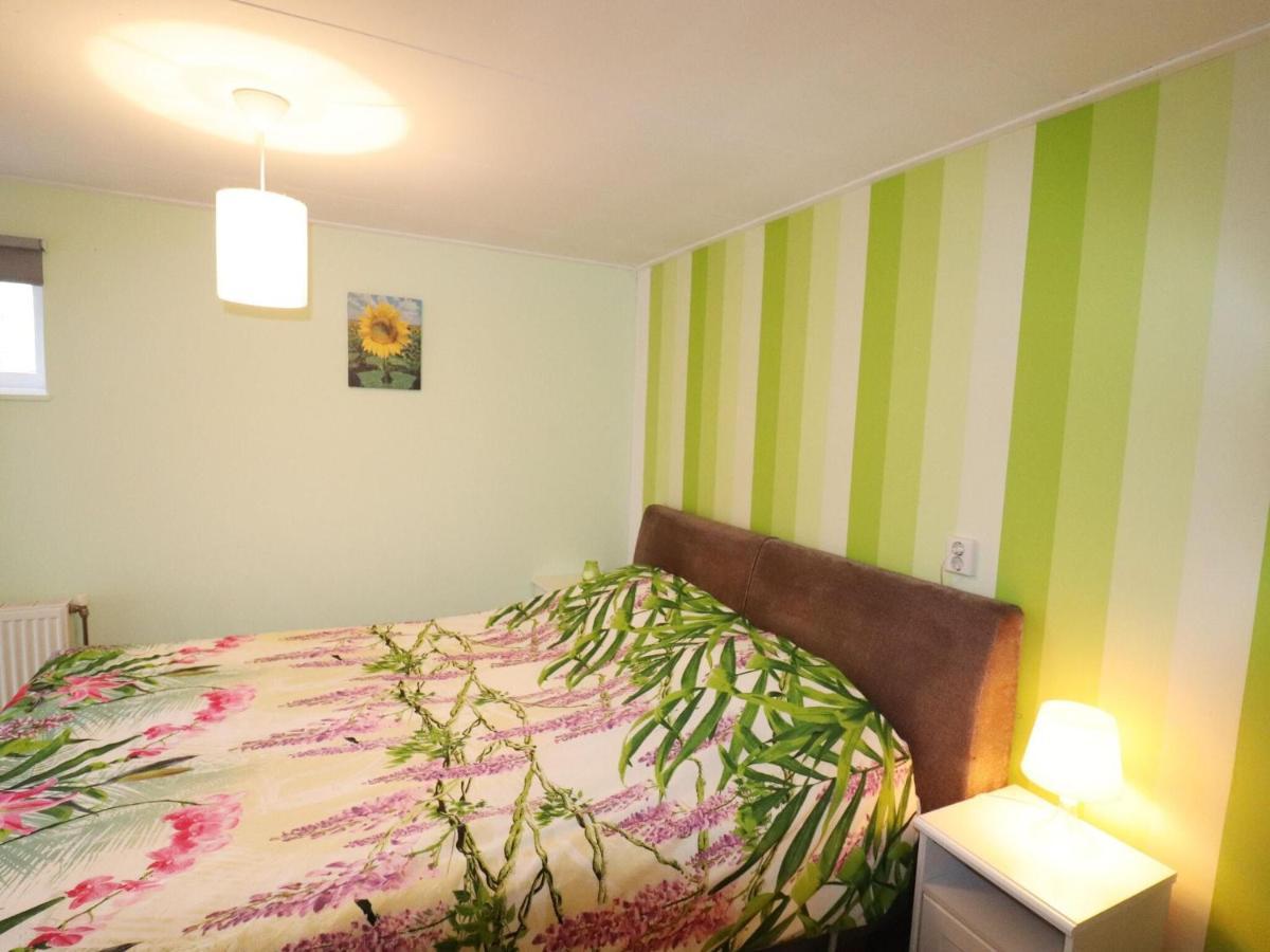 Fine Holiday Home In Donkerbroek Экстерьер фото
